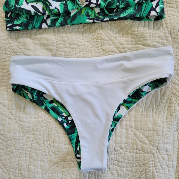 Kulani Kini Set - Picture 3 of 4